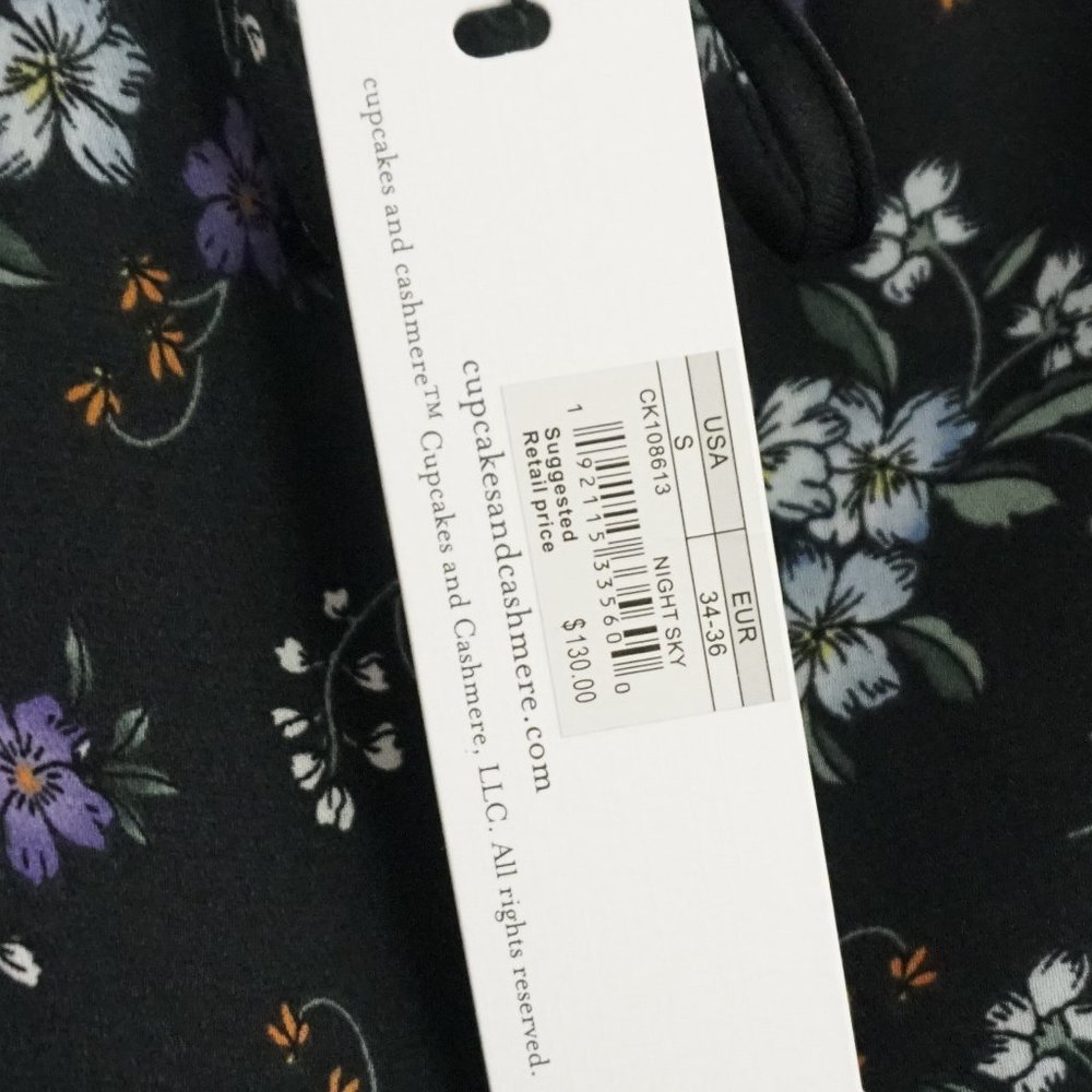 Cupcakes and Cashmere Floral Pattern Dress - Picture 5 of 5